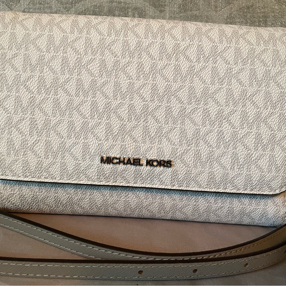 MICHAEL KORS MK Jetset Convertible Crossbody Clutch Bag - Bright White